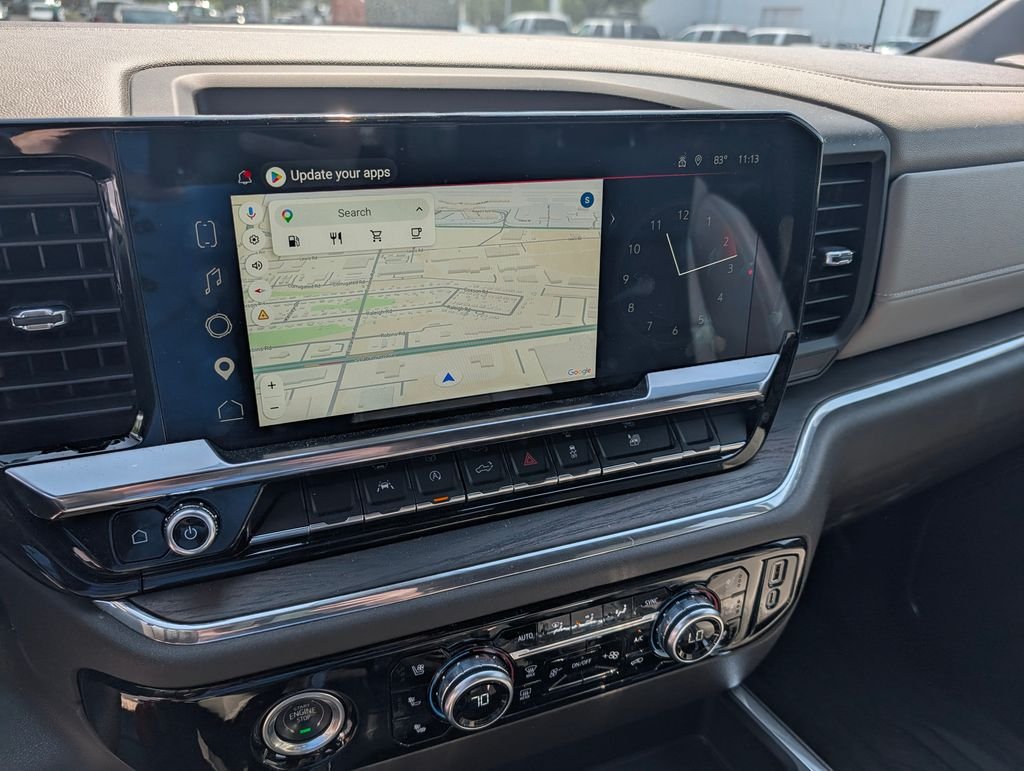 Used 2023 White GMC SLT image 10