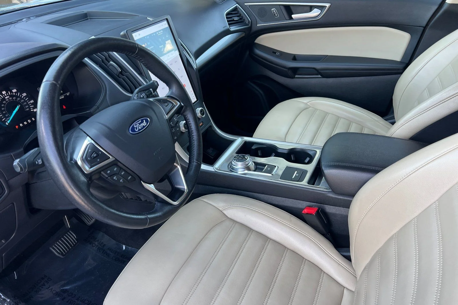 Used 2024 Silver Ford SEL image 7