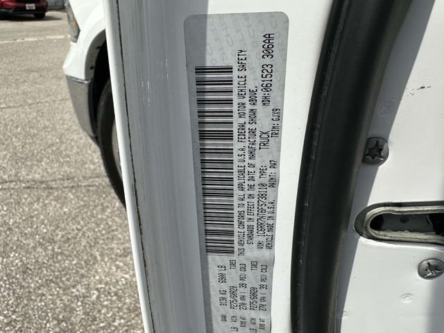 Used 2015 White Ram Laramie image 29