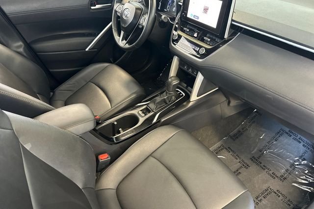 Certified Used 2025 Silver Toyota XLE image 20
