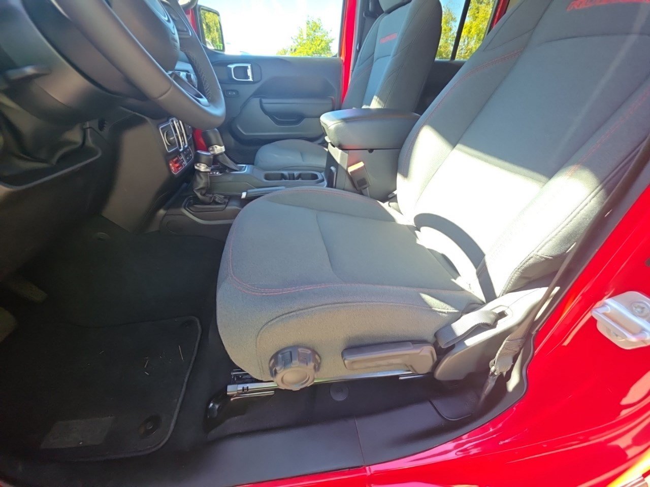 Used 2026 Firecracker Red Clearcoat Jeep Rubicon image 28