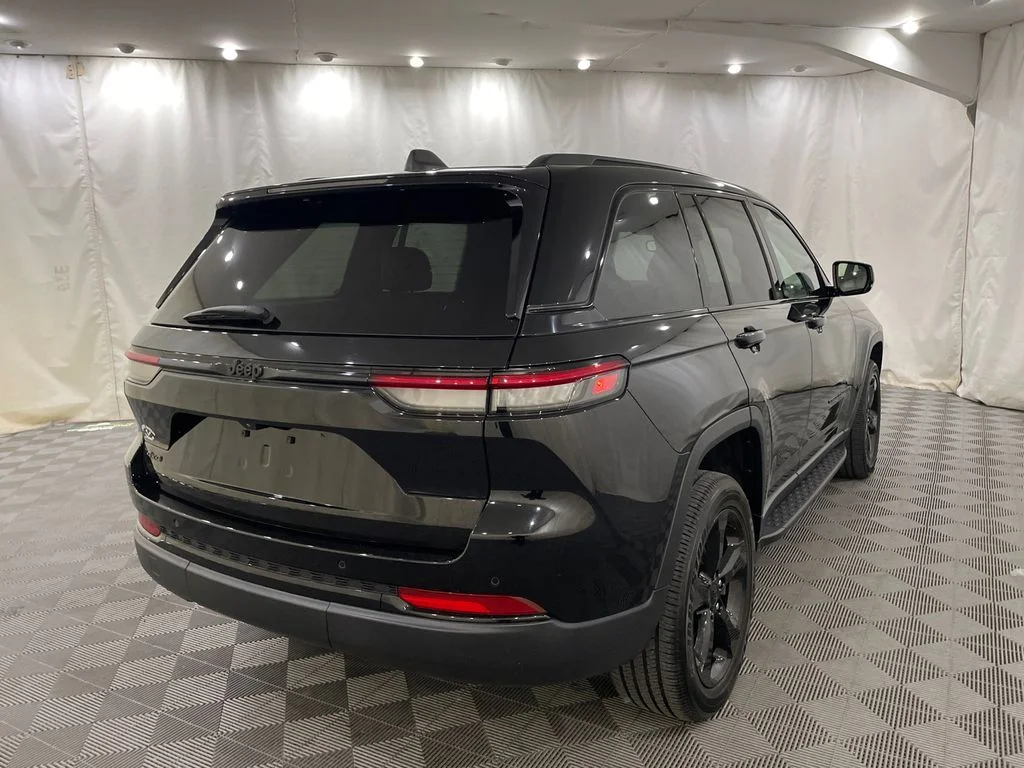 2024 Jeep Grand Cherokee Altitude - Photo 6