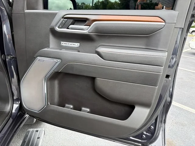Used 2025 Titanium Rush Metallic GMC Denali image 14