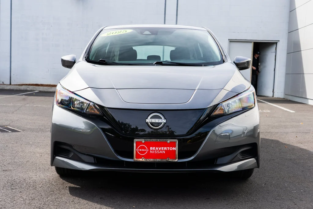 Used 2025 Gray Nissan S image 2