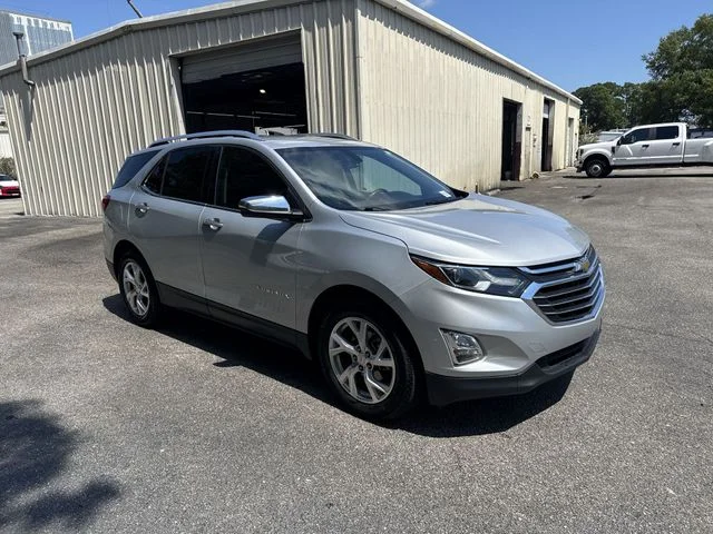 Used 2018 Silver Chevrolet Premier image 3