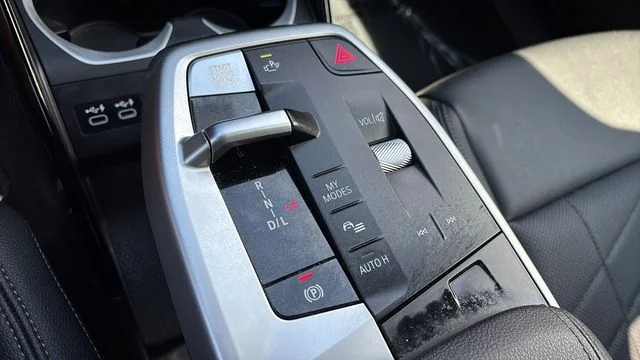 Used 2023 Blue BMW xDrive28i image 30