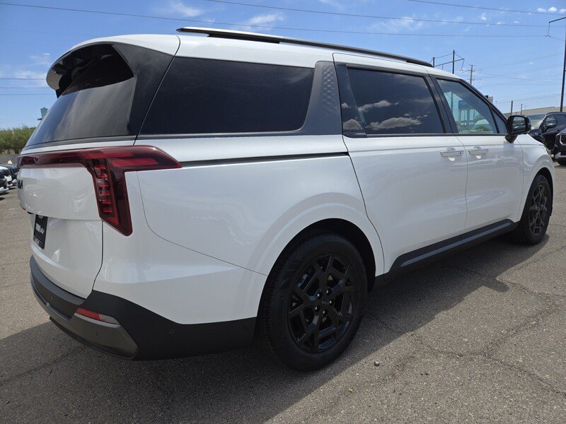 2025 Kia Carnival SX Prestige - Photo 3