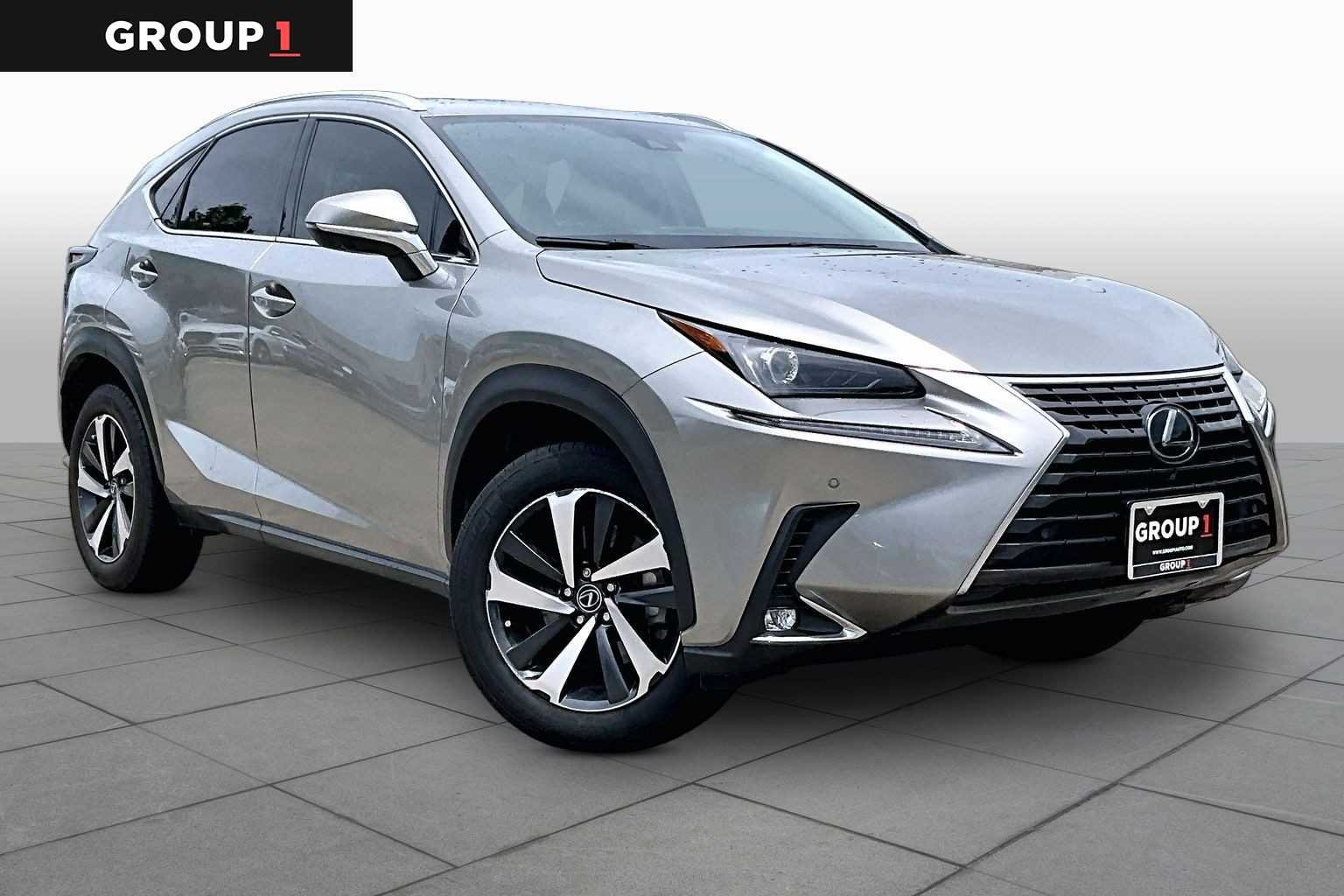 Used 2021 Atomic Silver Lexus  image 3