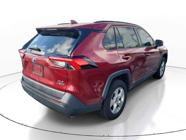 Used 2020 Red Toyota XLE image 5