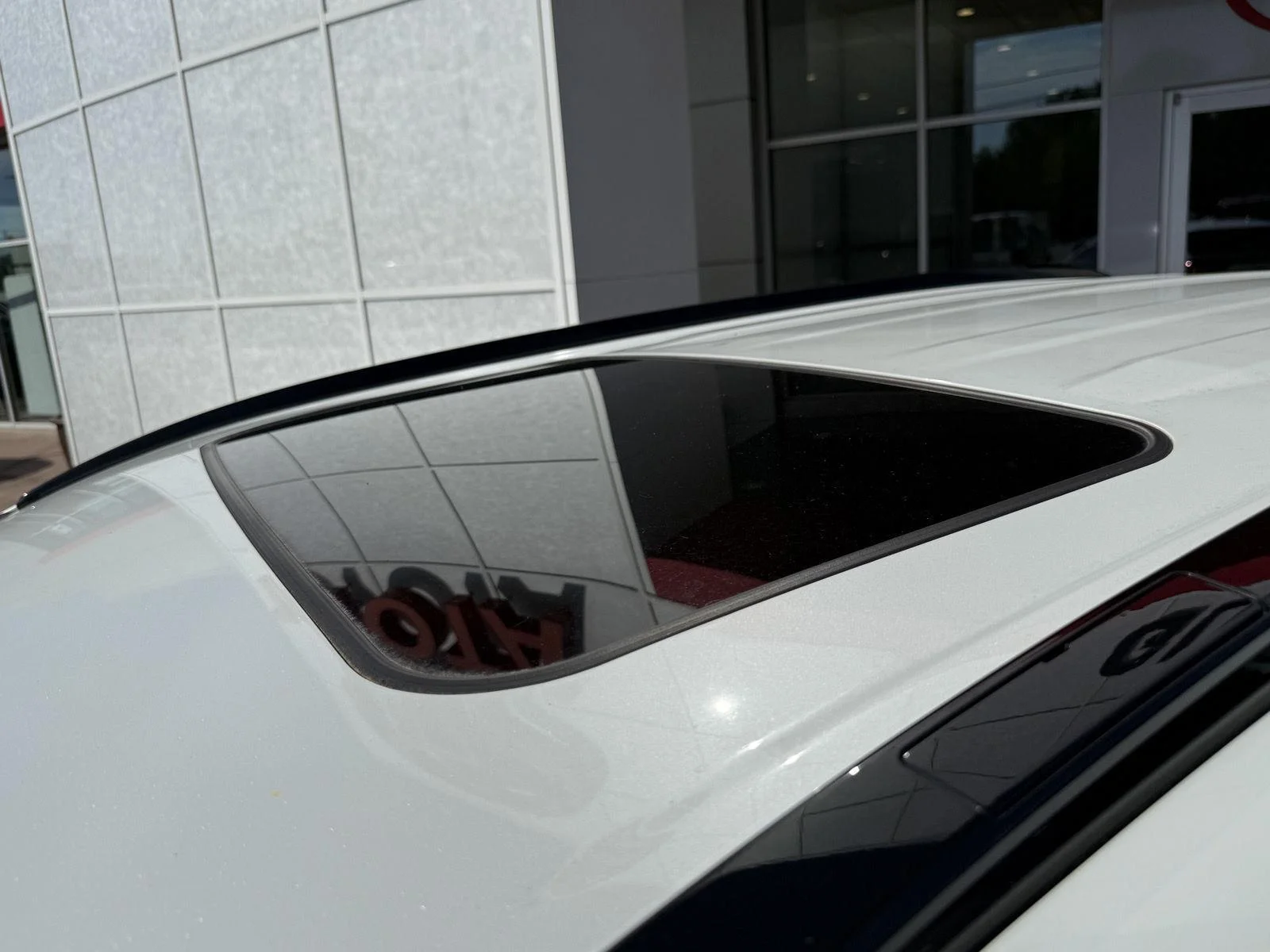 Used 2023 Wind Chill Pearl Toyota Limited image 10