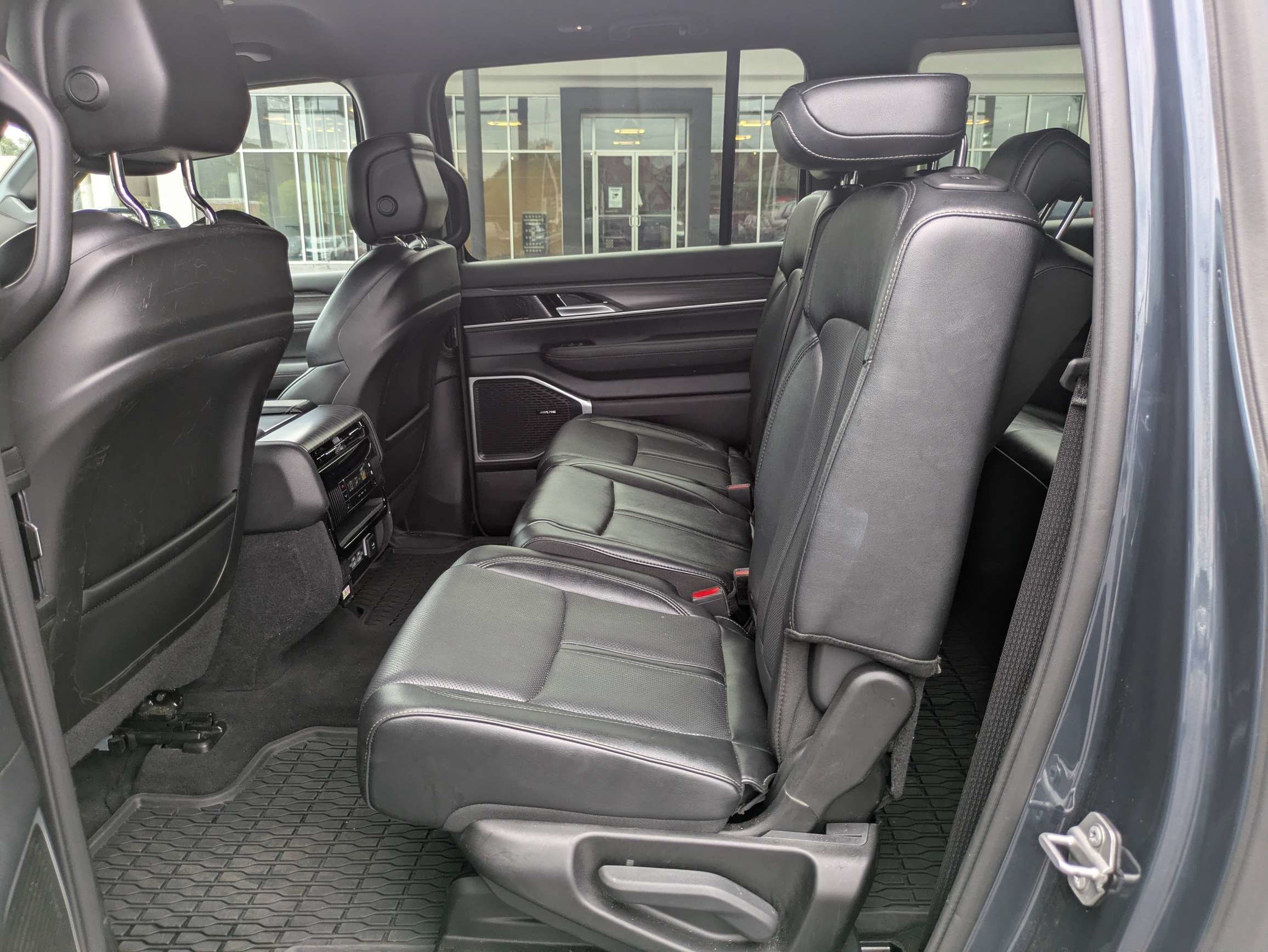 Used 2024  Jeep Series II image 12