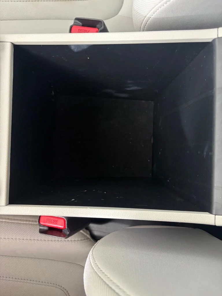 Used 2025 Red Hyundai SEL image 9