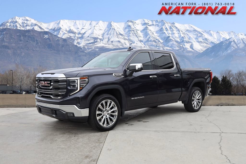 2022 GMC Sierra 4WD Crew Cab Short Box SLT's photo