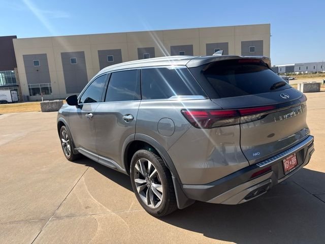 Used 2022 Graphite Shadow INFINITI LUXE image 7