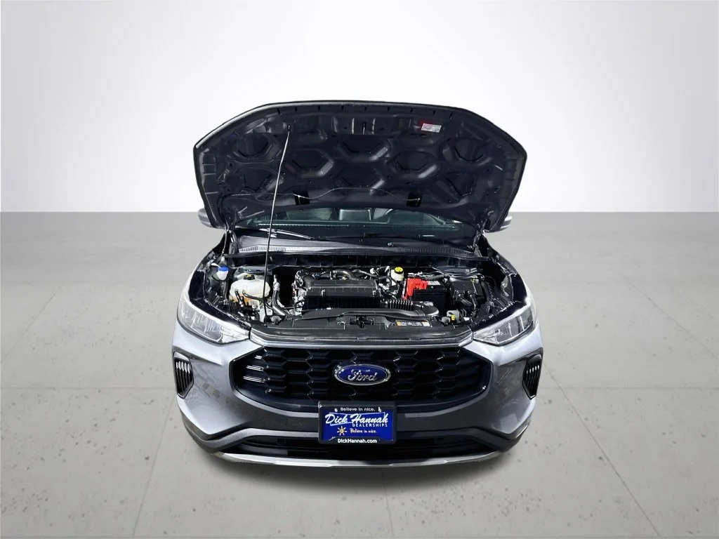 Used 2025 Gray Ford ST-Line image 21