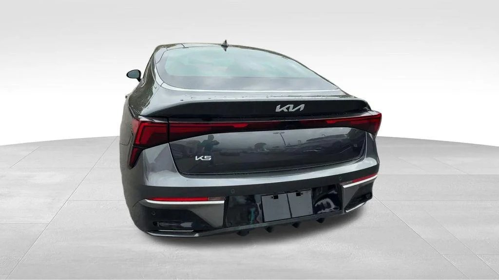 2025 Kia K5 EX - Photo 9