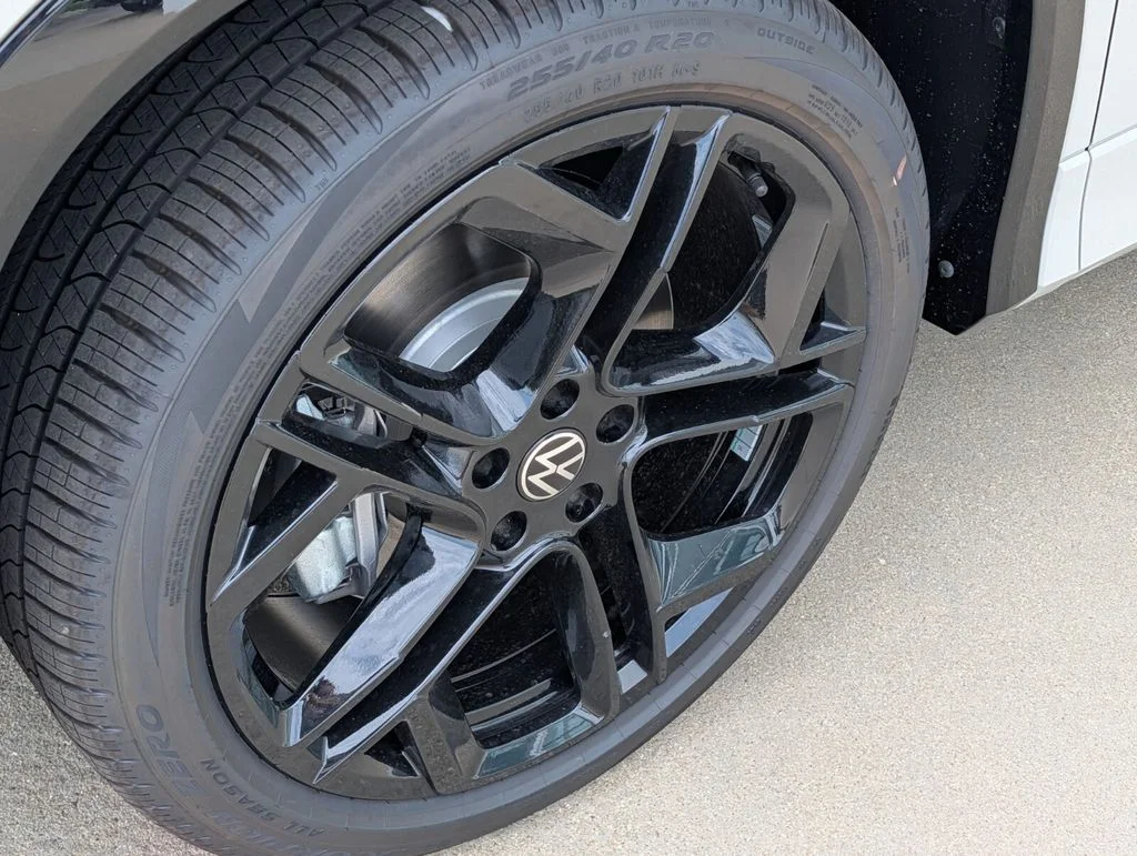 New 2026 Beige/tan Volkswagen 2.0T SE R-Line Black image 10