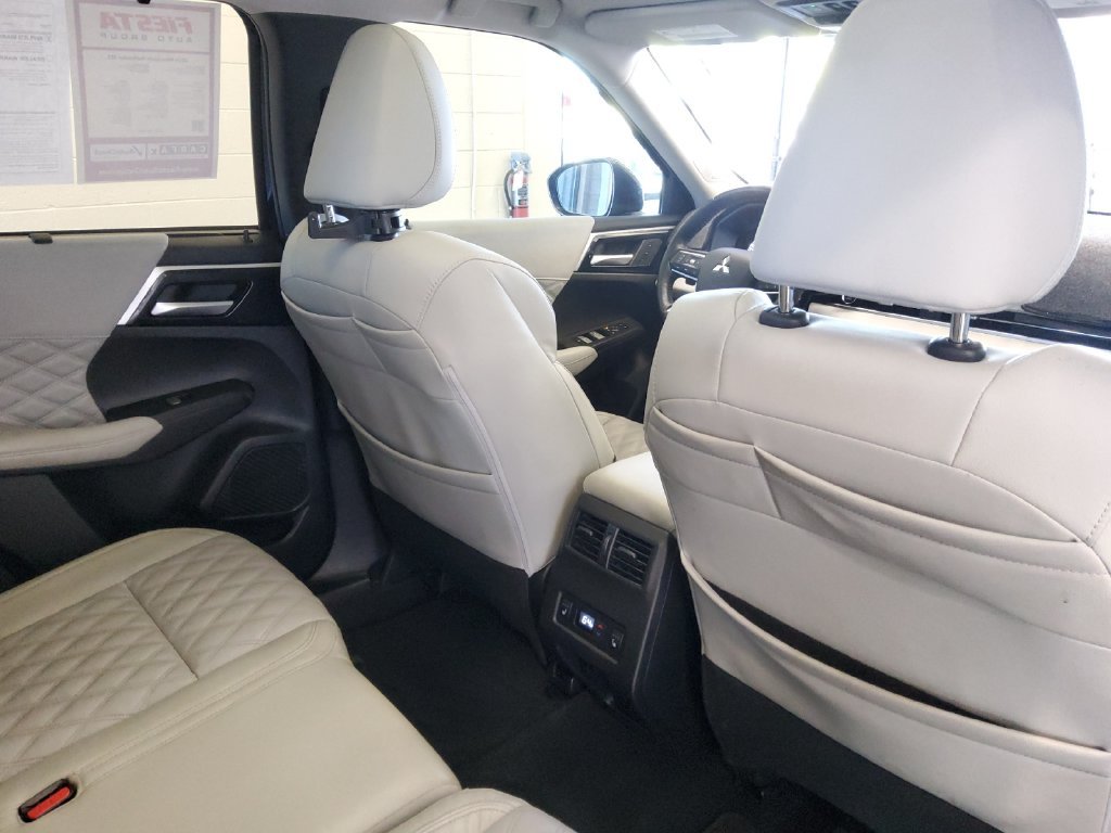 Used 2024 Black Mitsubishi SEL image 17