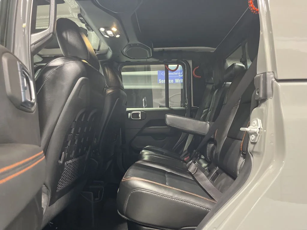 Used 2021 Sting-Gray Clearcoat Jeep Mojave image 38