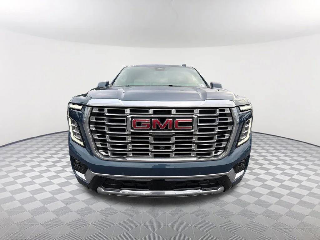 Used 2025 Blue GMC Denali image 2