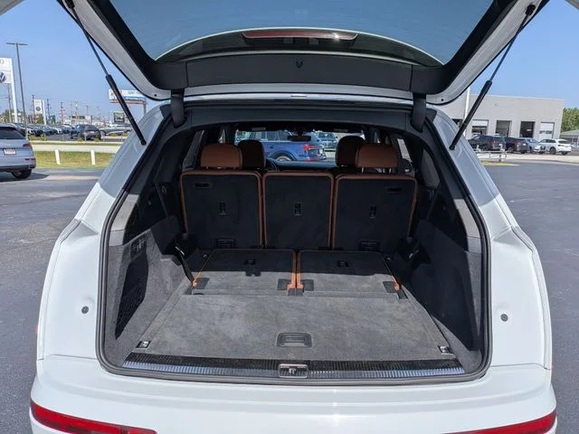 Used 2025 White Audi 55 Prestige image 22