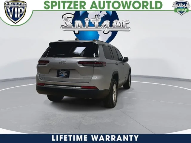 New 2026 Silver Zynith Exterior Paint Jeep Laredo X image 9