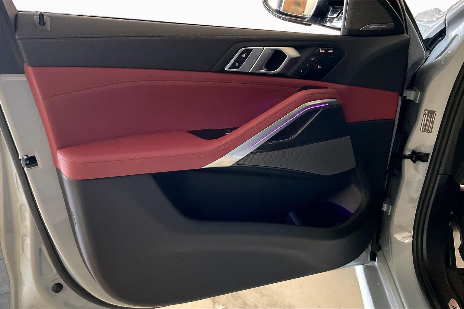 New 2027 Brooklyn Grey Metallic BMW M60i image 10