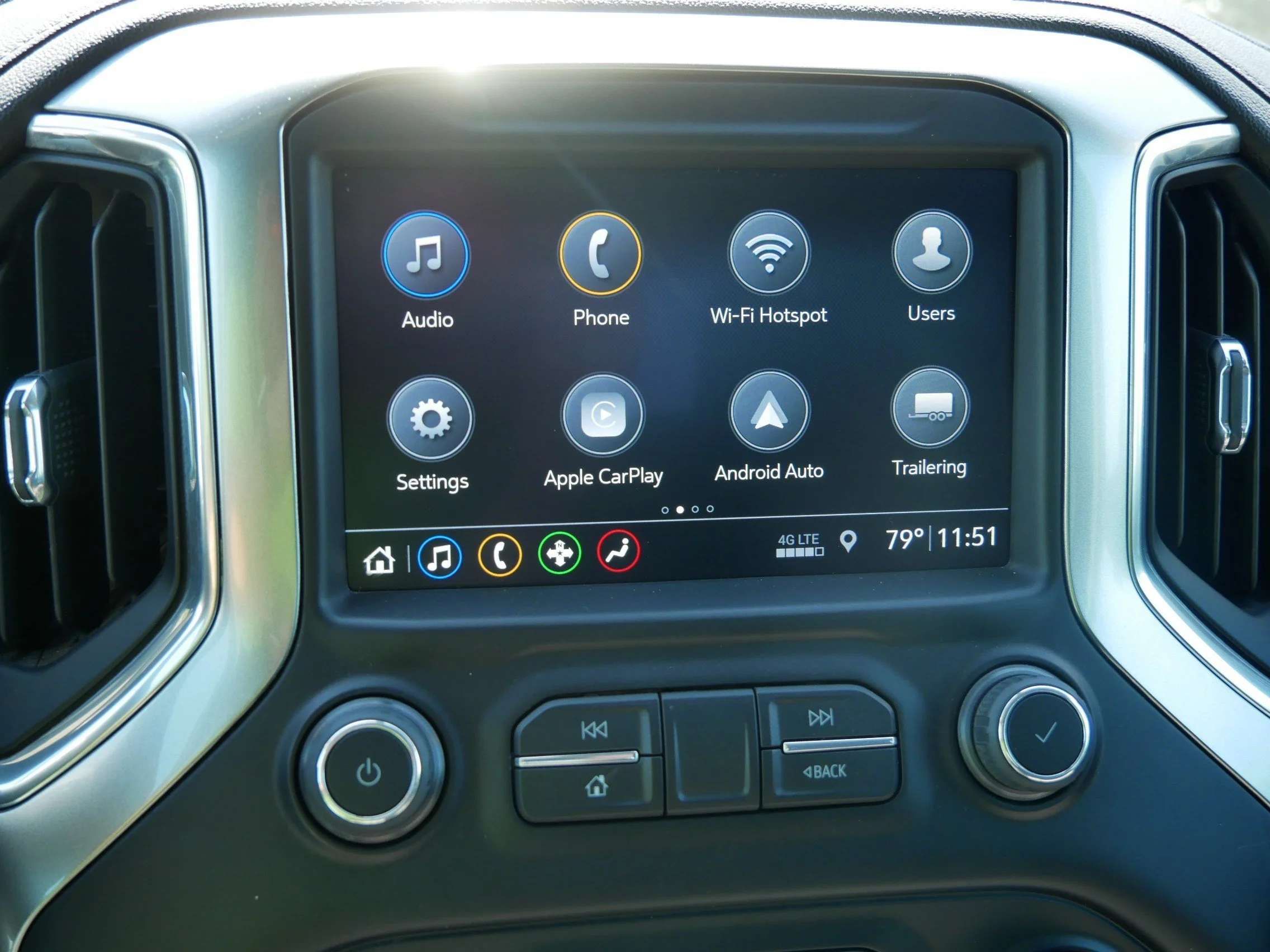 Used 2019 Summit White Chevrolet LT image 22
