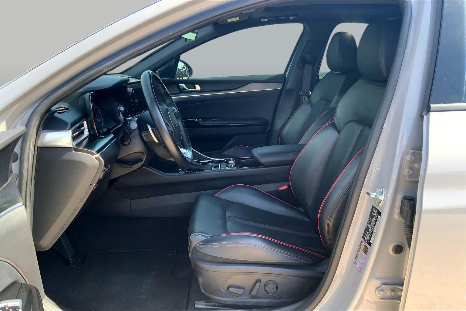 Used 2024 Wolf Gray Kia GT image 8
