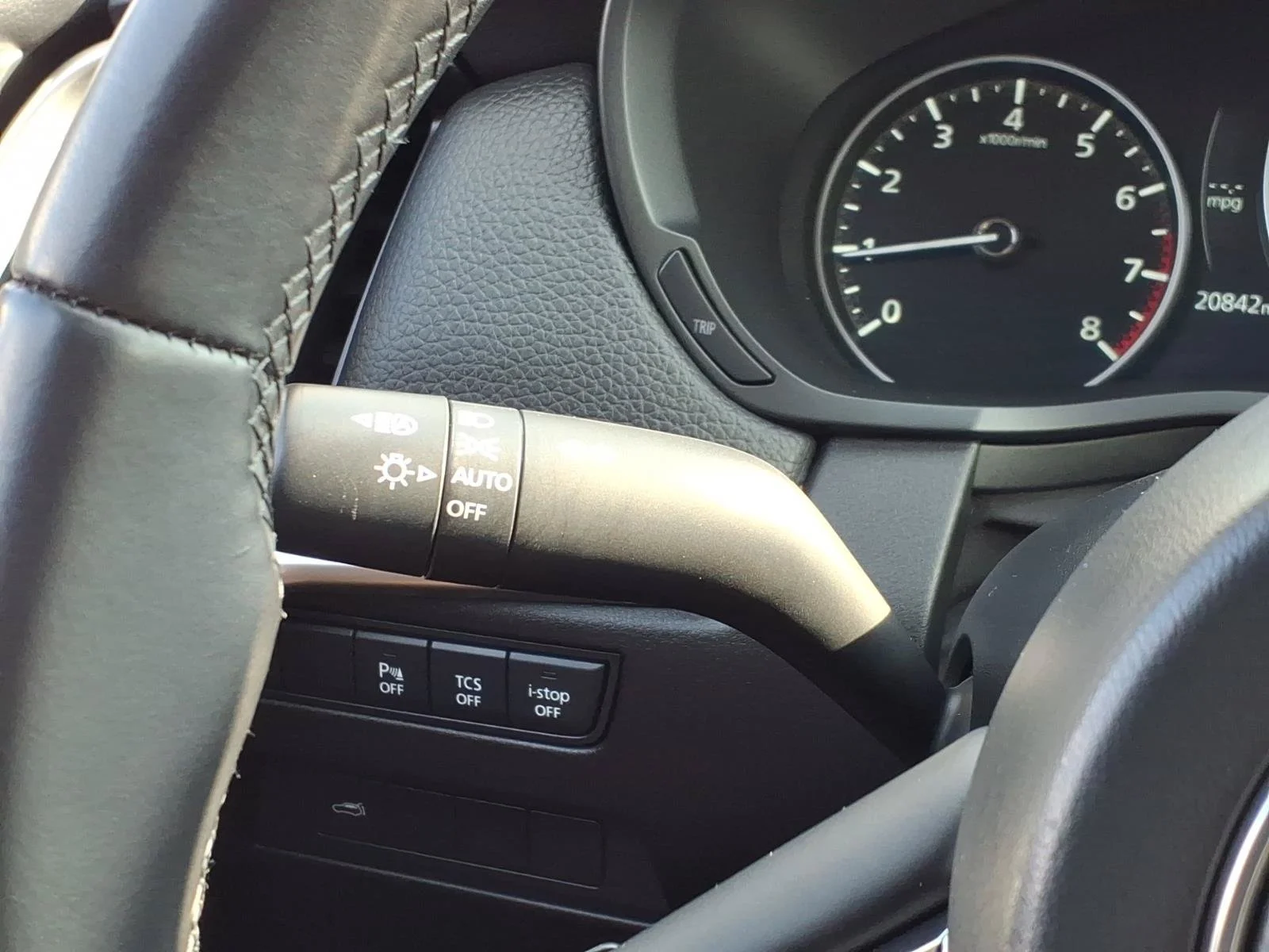 Used 2025 Jet Black Mica Mazda Preferred Package image 31