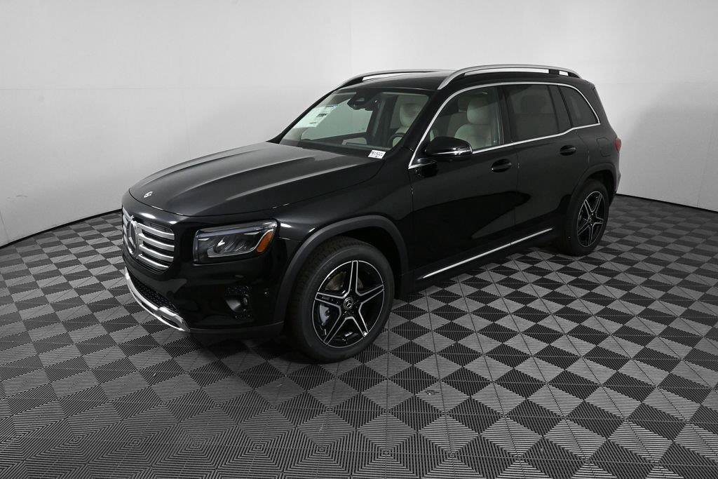 New 2026 Night Black Mercedes-Benz GLB 250 image 40