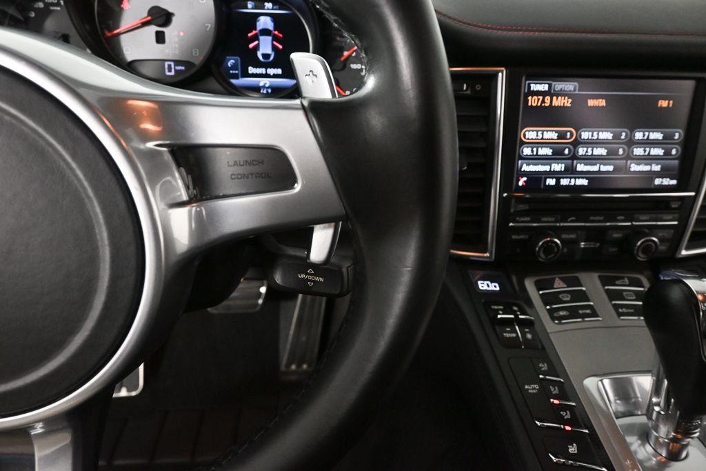Used 2015  Porsche GTS image 11