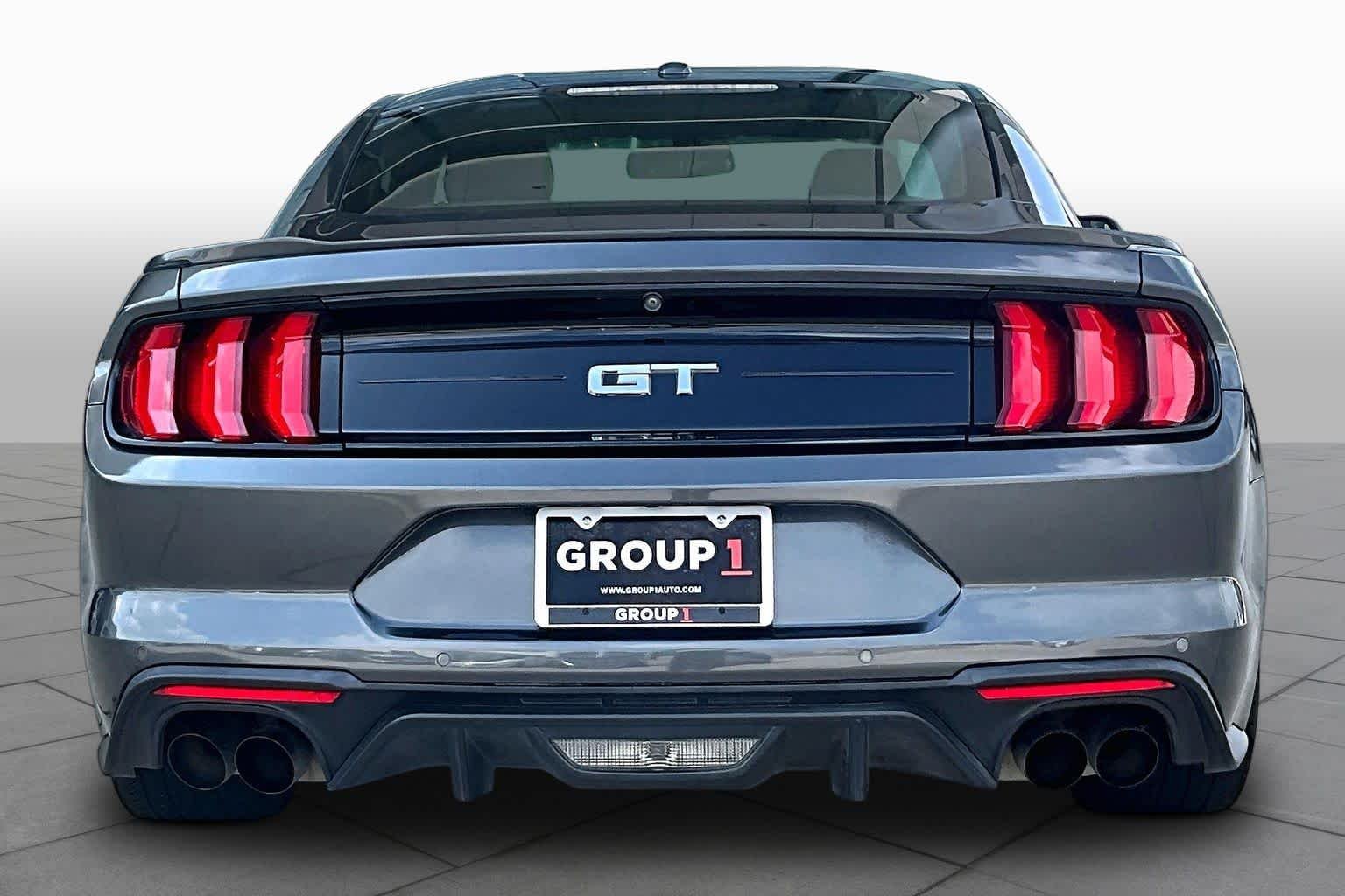 Used 2019 Magnetic Metallic Ford GT Premium image 5