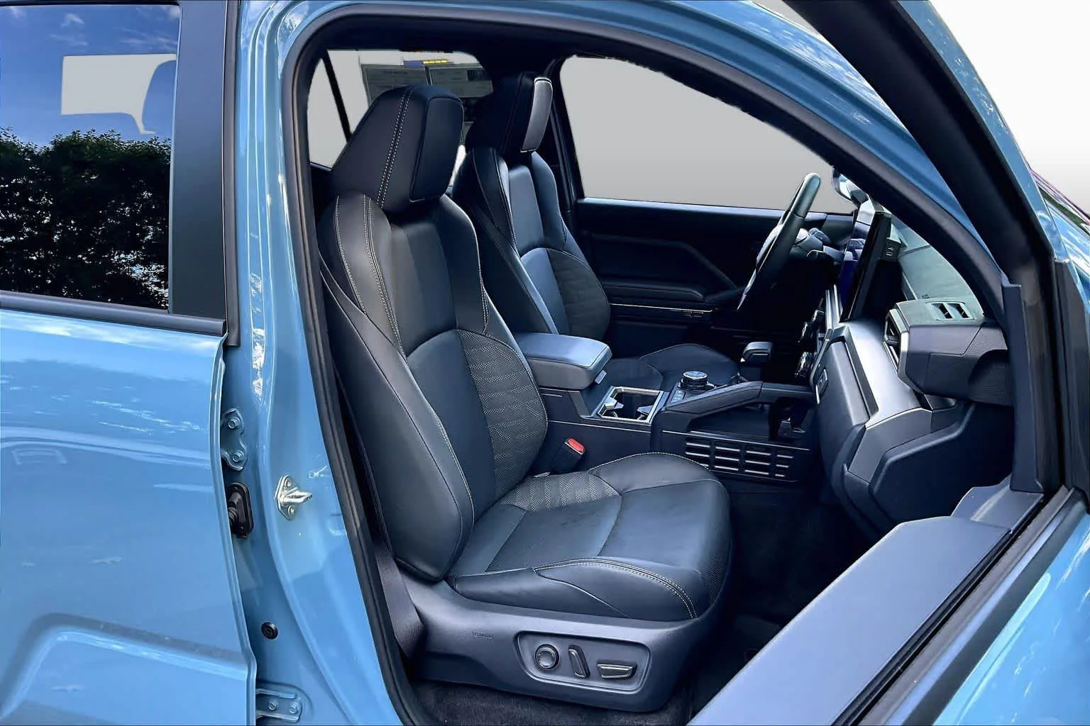 Certified Used 2025 Heritage Blue Toyota TRD Off Road Premium image 8