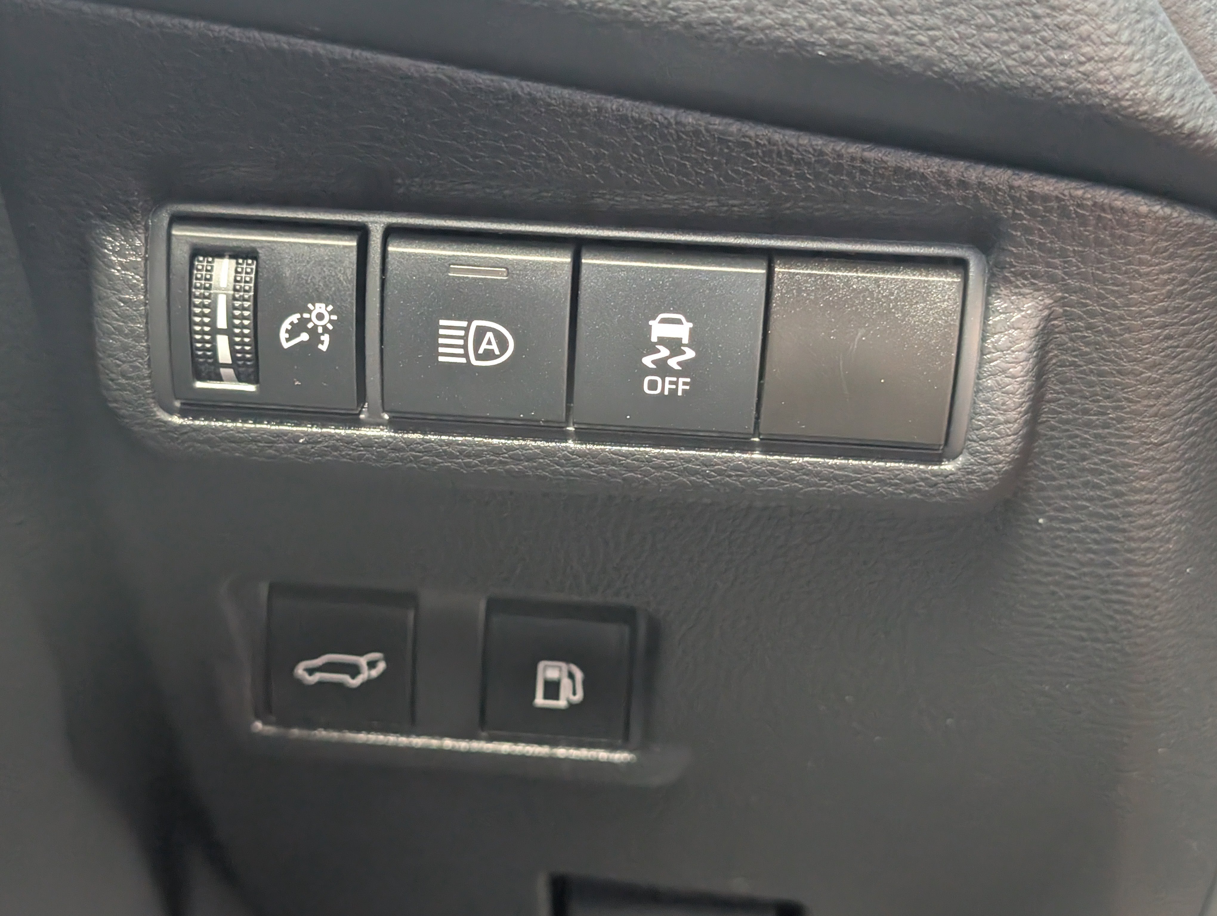 Used 2025 Red Crystal Toyota Hybrid XSE image 13