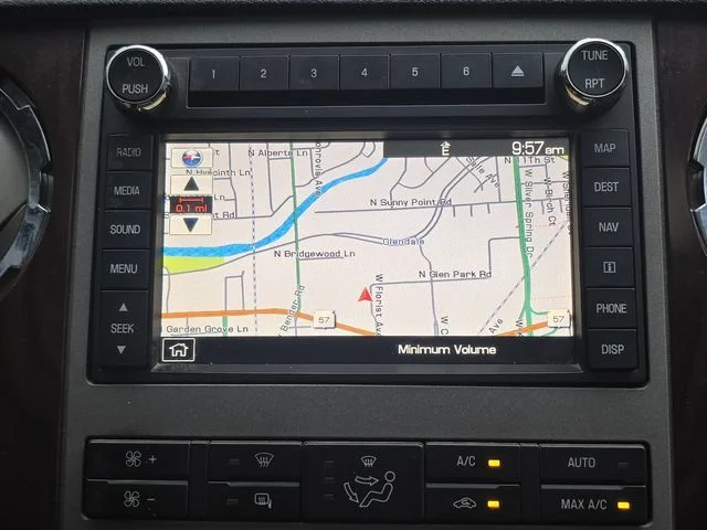 Used 2011 White Ford Lariat image 28
