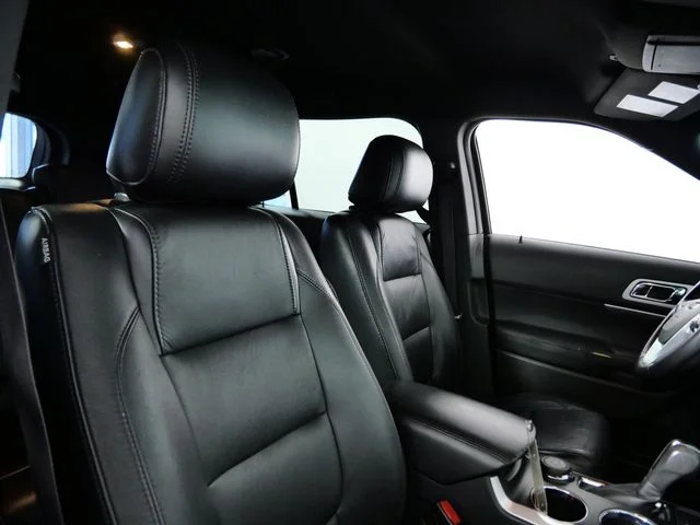 Used 2012 Black Ford XLT image 11