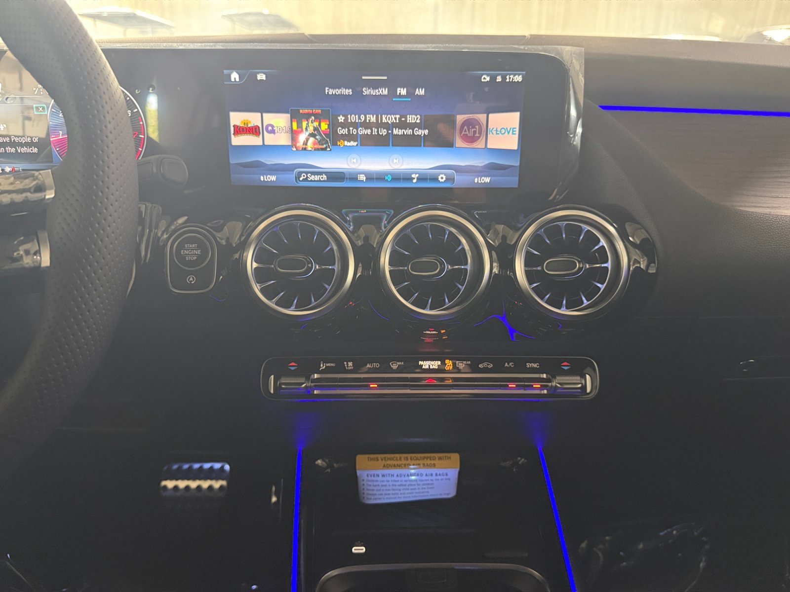 New 2026 Polar White Mercedes-Benz GLA 250 image 46