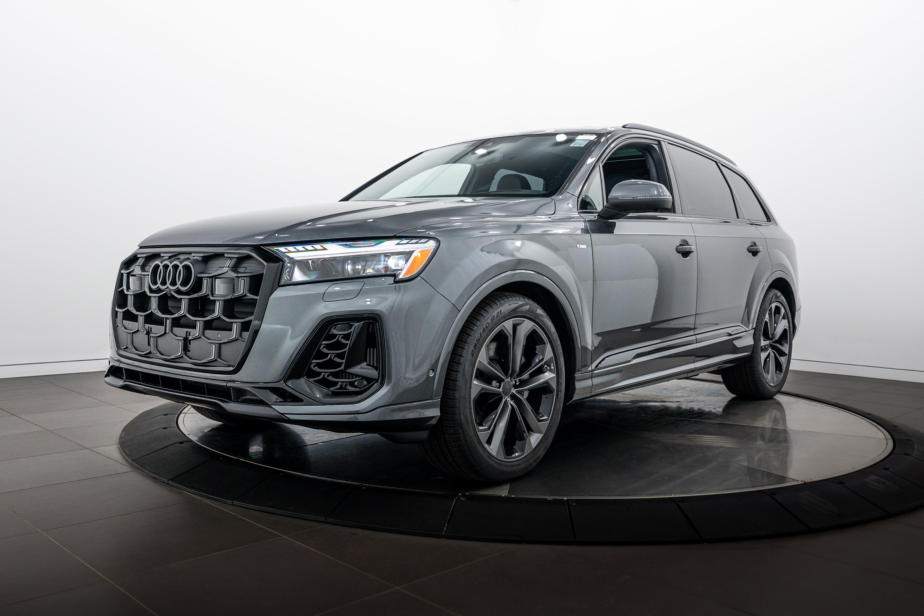 New 2026 Daytona Gray Audi S line Prestige image 6