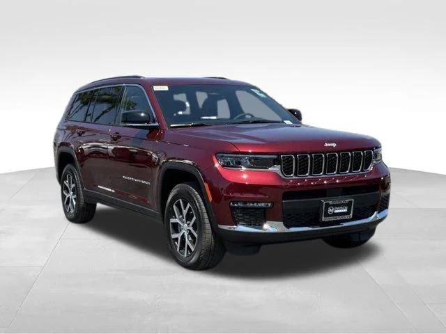 New 2025 Velvet Red Pearl-Coat Exterior Paint Jeep Limited image 1