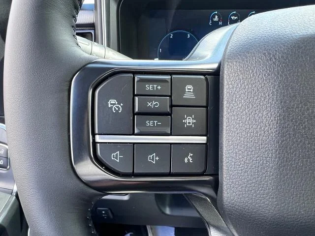 New 2026 Star White Metallic Tri-Coat Ford F-350® Platinum® image 106