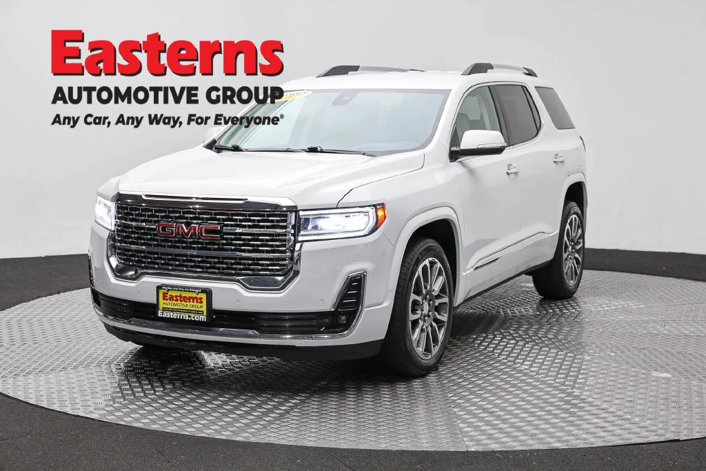 Used 2023 White GMC Denali image 1