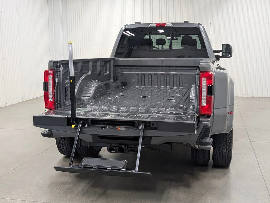 New 2026 Carbonized Gray Metallic Ford F-350® XL image 25