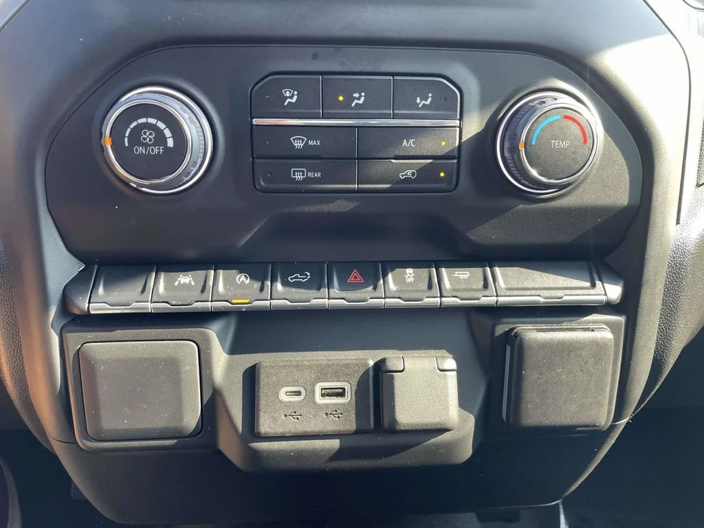 2022 Chevrolet Silverado 1500 Custom - Photo 37