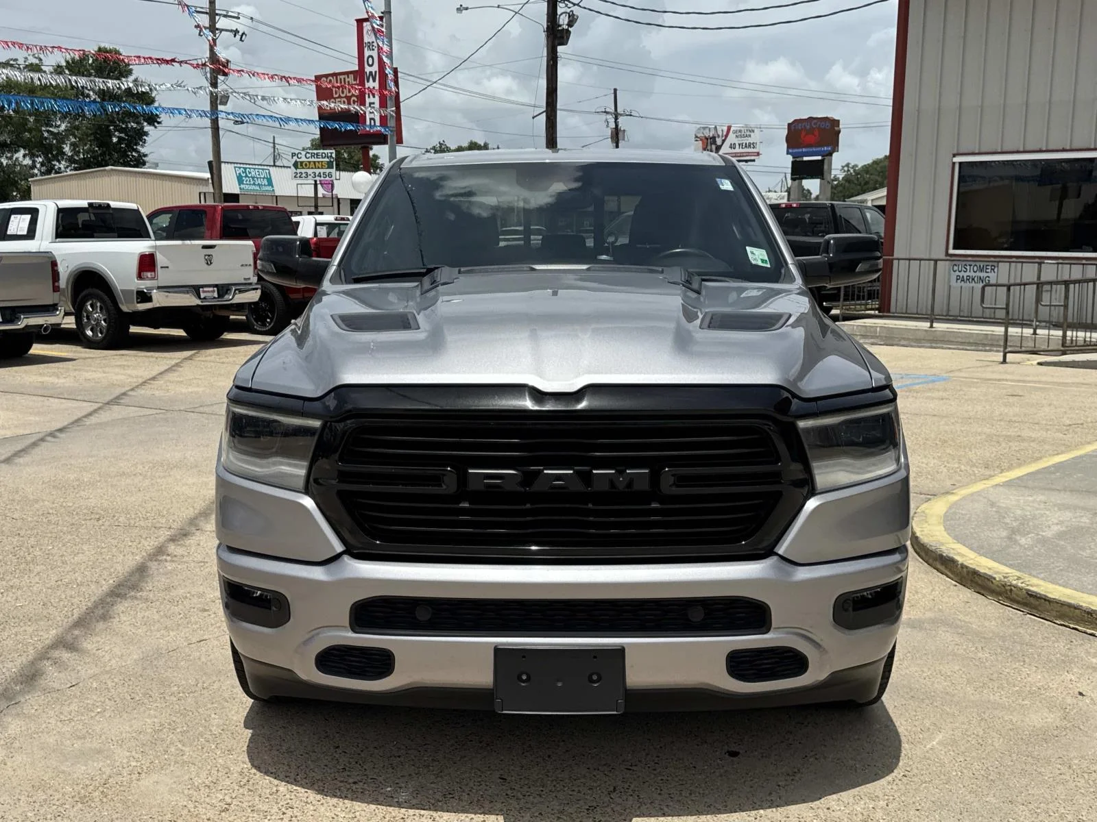 Used 2023 Billet Silver Metallic Clearcoat Ram Laramie image 2