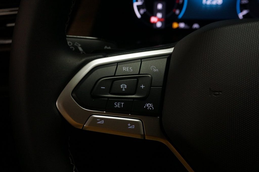 2026 Volkswagen Atlas SE w/Tech - Photo 23