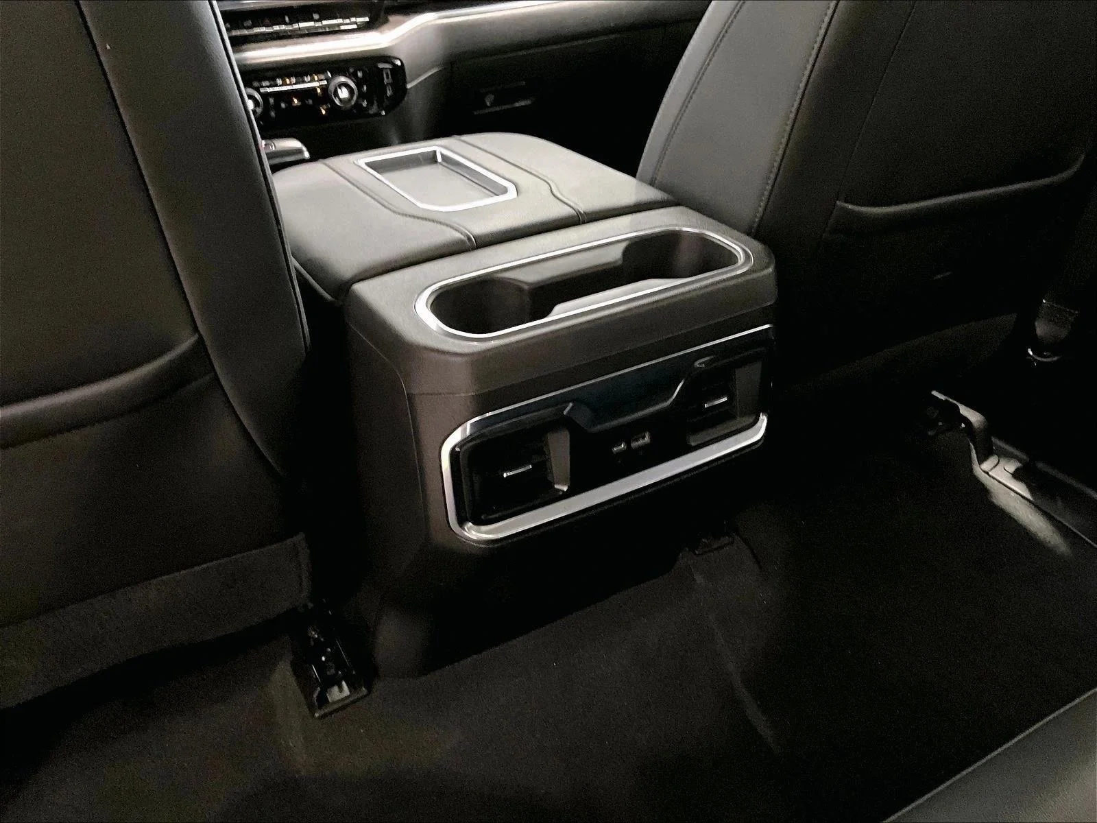 Used 2022 Iridescent Pearl Tricoat Chevrolet LTZ image 25