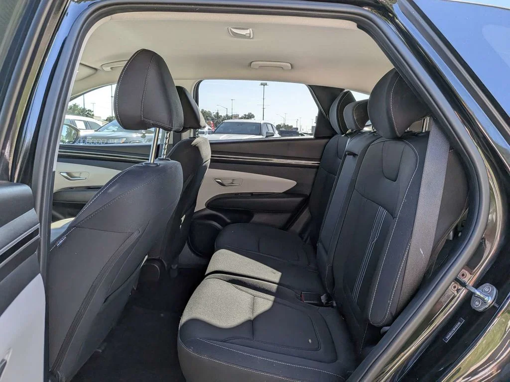 Used 2024 Black Hyundai SEL image 13