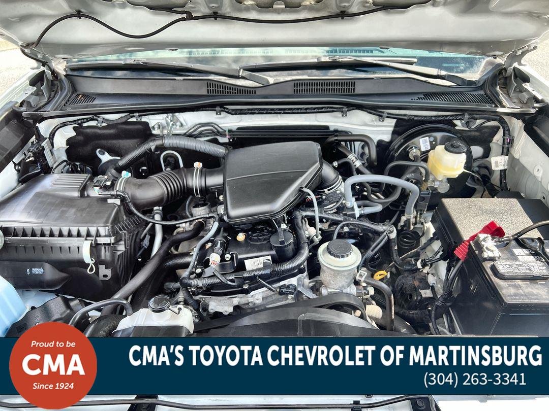 Used 2023 Ice Cap Toyota SR5 image 12