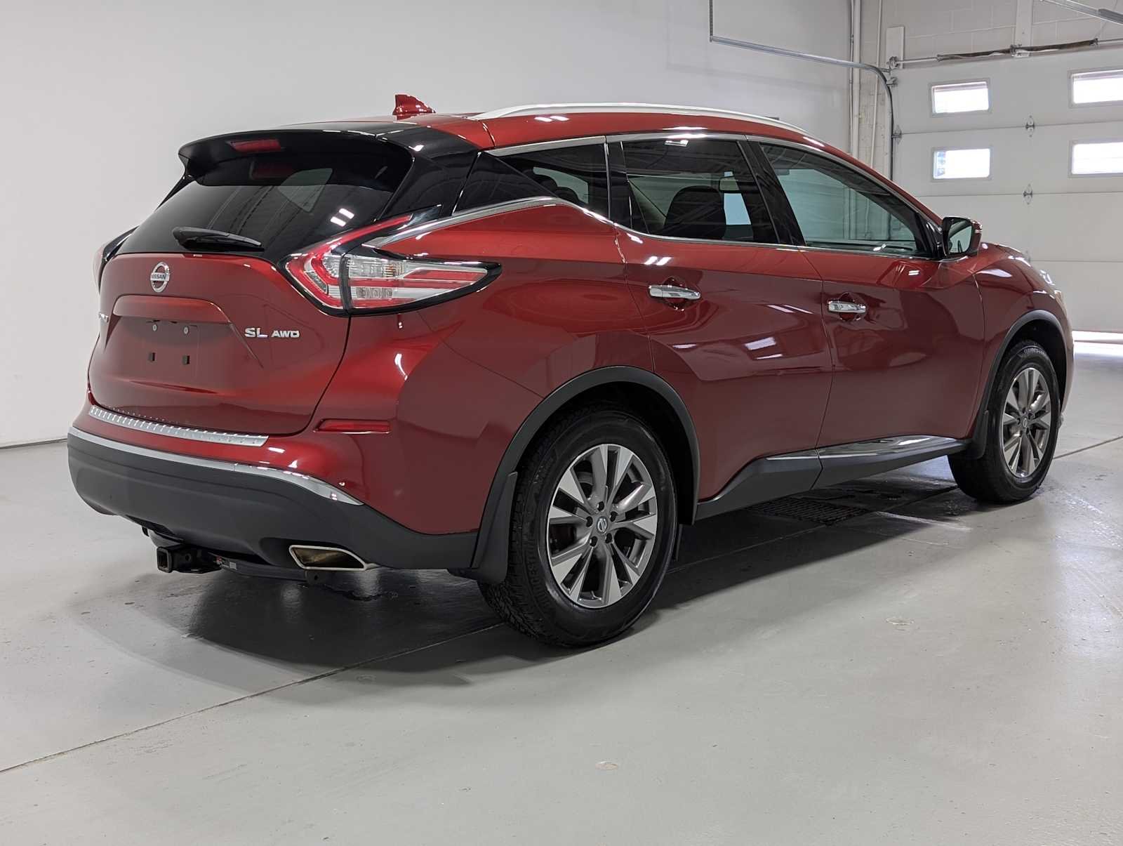 Used 2018 CAYENNE RED Nissan SL image 8